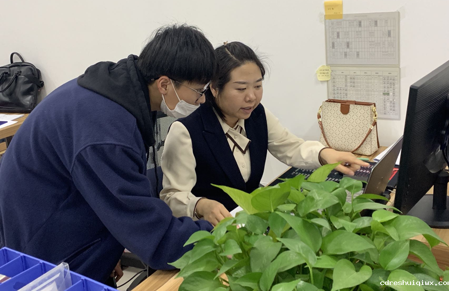 星空游戏app安卓免费版星空体育在线直播总支部委员会关于向何凯杰同志学习的号召